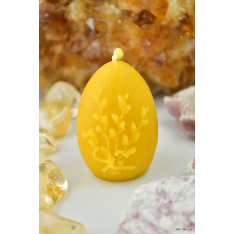Naturalna świeca jajko z motywem bazi na gałązkach - Sklep Shamballa
