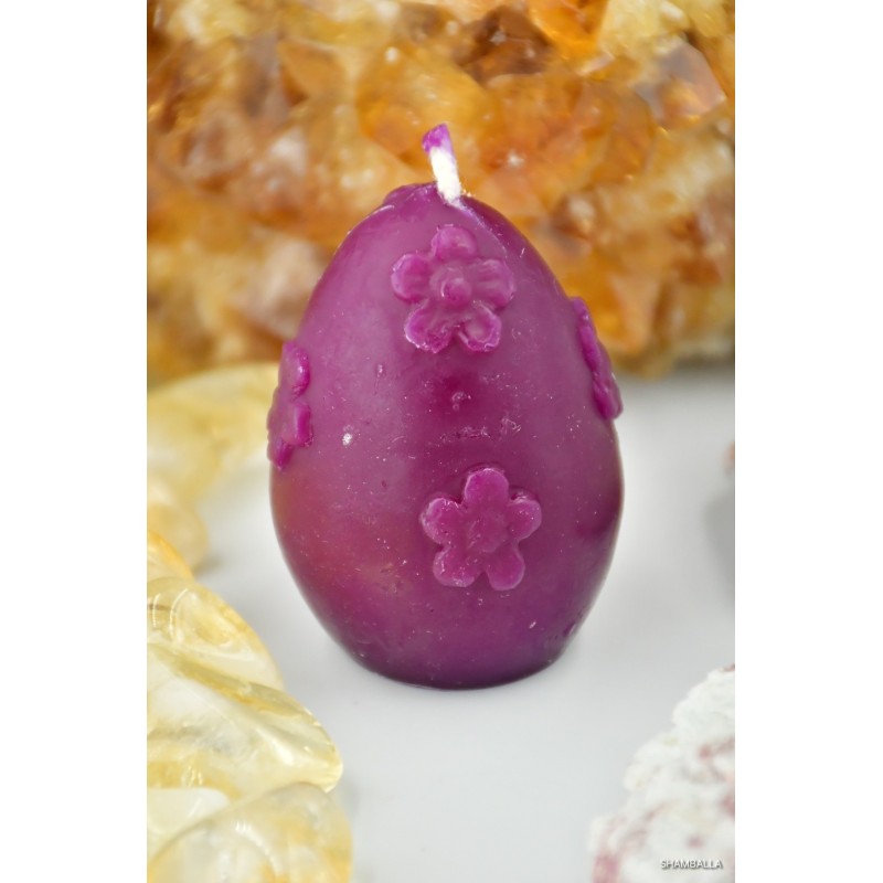 Fioletowa świeca jajko z motywem kwiatów - Sklep Shamballa