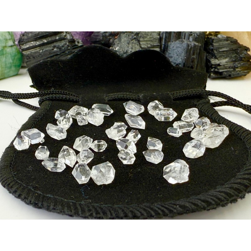 Herkimer diament naturalny 0,04 - 0,19 g - Sklep Shamballa Herkimer diament naturalny 0,04 - 0,19 g - Sklep Shamballa