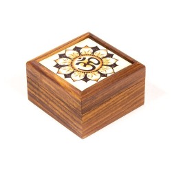 Pudełko na drobiazgi z symbolem OM Figurki i pudełka - Sklep Shamballa