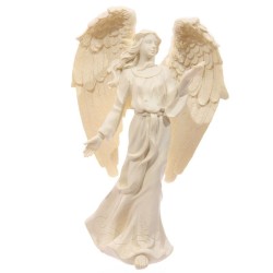 Figurka stojącego anioła